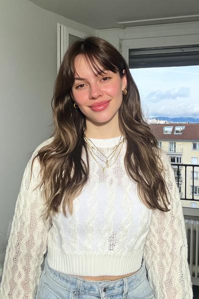 Balayage in Braun für natürliche, weiche Dimension