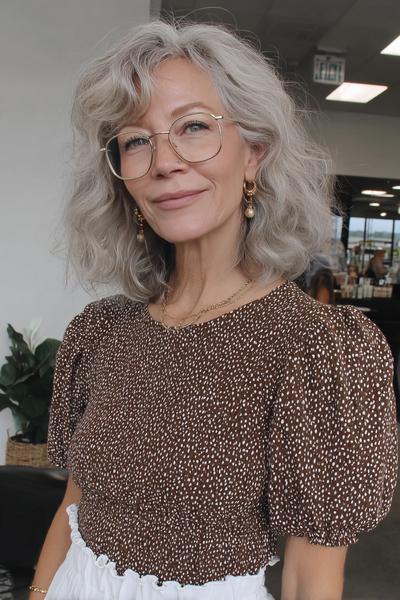 35 Halblange Frisuren ab 60 mit Brille