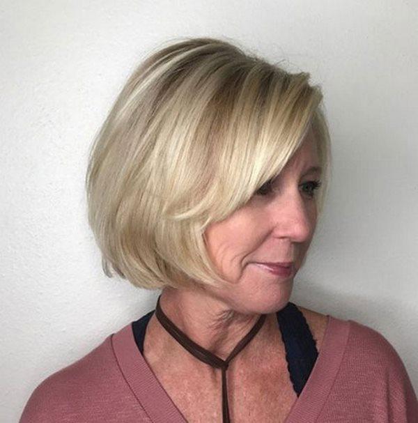 Bob Frisuren mit Pony ab 50 für moderne Looks