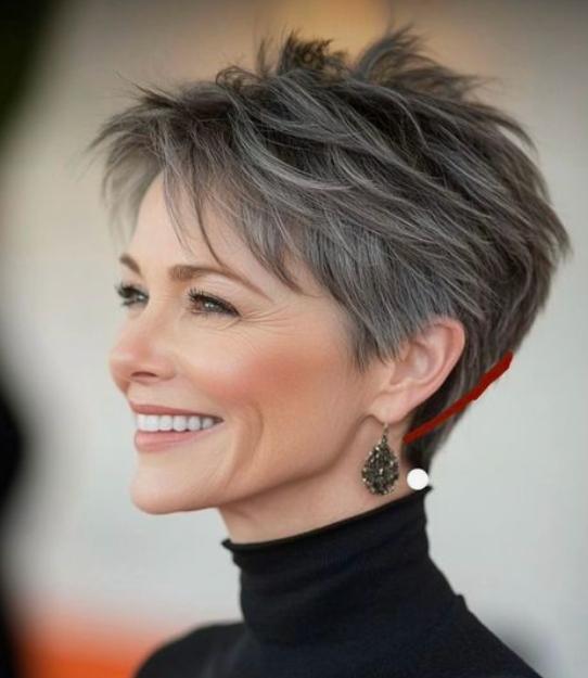 Gestufter Pixie Cut